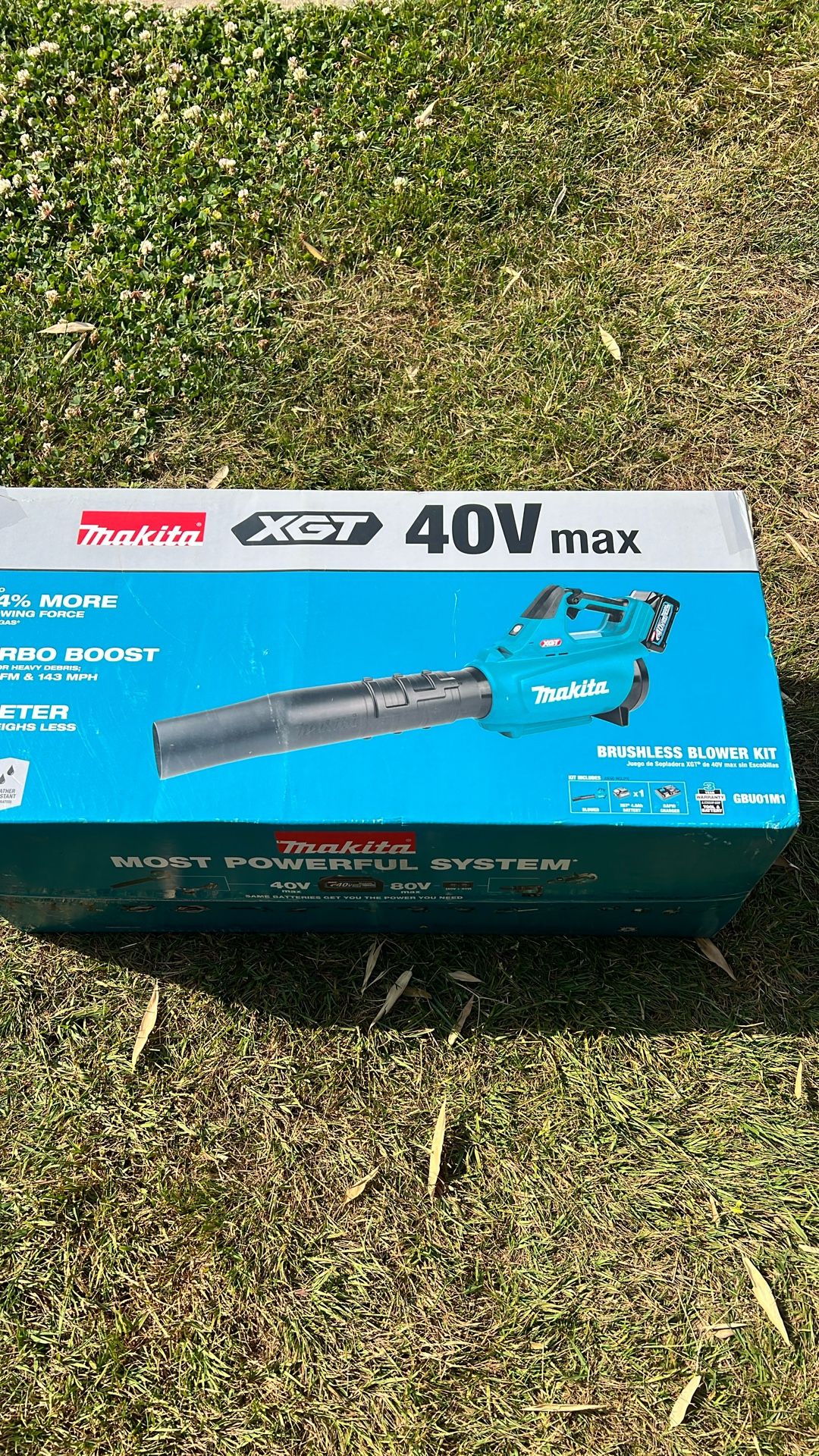 Makita XGT 40 V MAX. Blower Kit Model GVU01M1