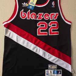 Clyde Drezler Jessy Large