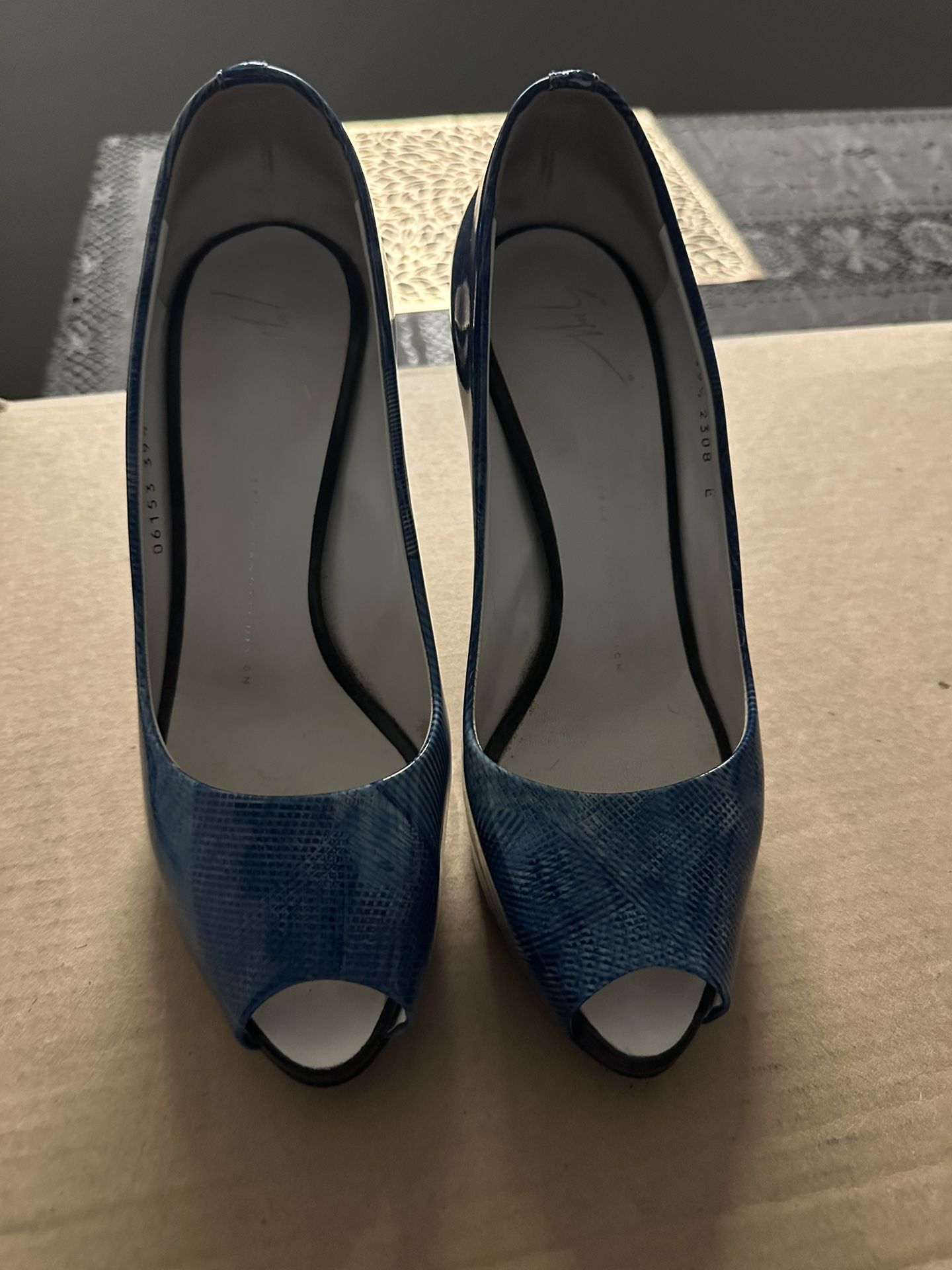 Blue Heels