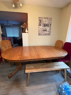 Adjustable table w/chairs and bench