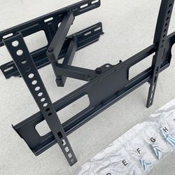 (NEW) $25 Full Motion 32-55” TV Wall Mount Bracket Dual Arms Swivel Tilts Max 99lbs
