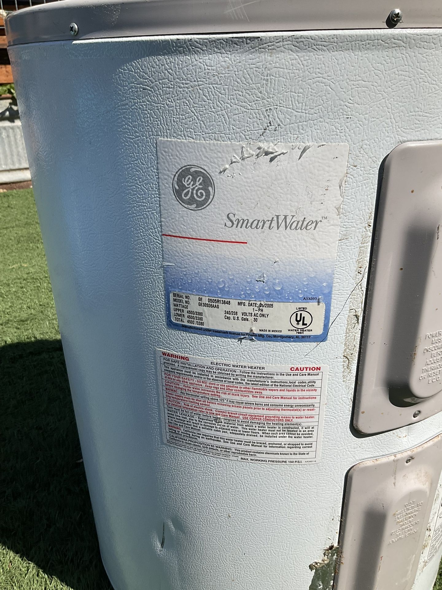 GE Smart Water 30 Gallon Electric Hot Water Tank for Sale in Tacoma, WA -  OfferUp