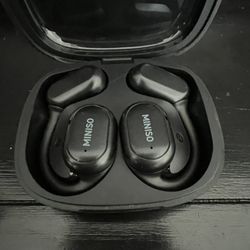 Touchscreen Headphones Used 
