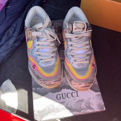 Gucci Shoes Size 8 $200