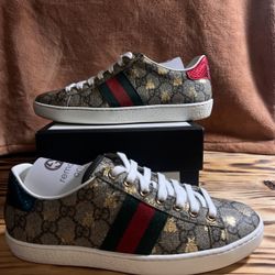 Women's Ace Sneaker GG Supreme Canvas With Gold Bees