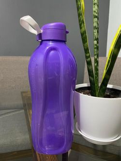 Bote para agua 2 Litros Tupperware Mx