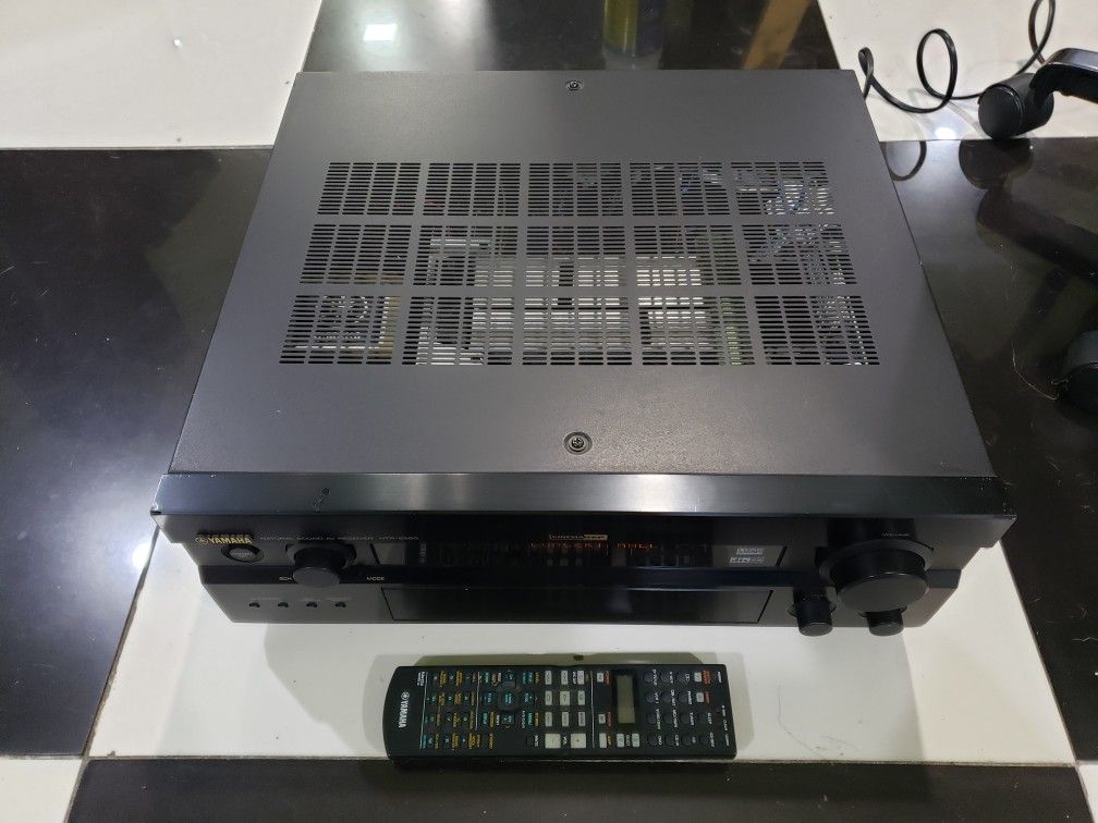 Yamaha HTR5590 Receiver Amplifier, Remote, Natural Sound Audio Video