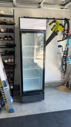 Commercial cooler