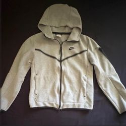 Nike Tech Fleece Full-Zip Hoodie size S