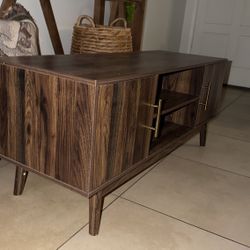 Tv Stand / Living Room 