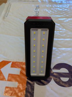 Milwaukee M12 ROVER   service Flood light