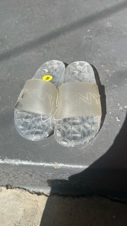 Women’s sandals