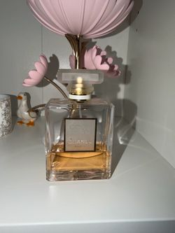 Chanel perfume