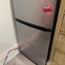 Whirlpool 3.1 Ch Mini Fridge Stainless Steel