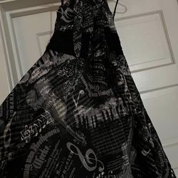 Gently used (like New) X-Large Teens or women’s dress, Black and White with Musical Notes