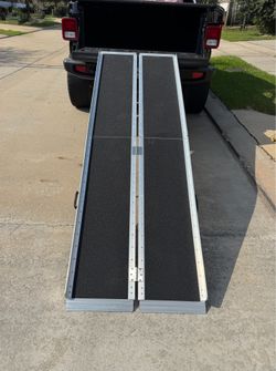 Portable Aluminum ramps 8ft