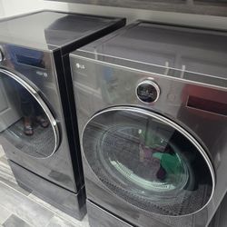 LG Washing And Dryer  With Portable Washer Very Good End Clin 