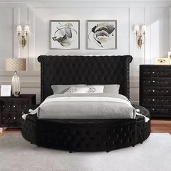 Brand New Tufted Queen Size Storage Bedroom Set 