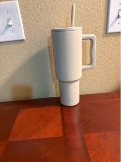 Simple Modern 40oz Trek Tumbler.  Read description 1st
