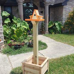 🌟 Handmade Whataburger Birdhouse with Planter Base 