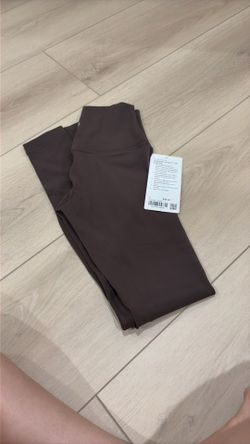 Lululemon Aligns Size 2