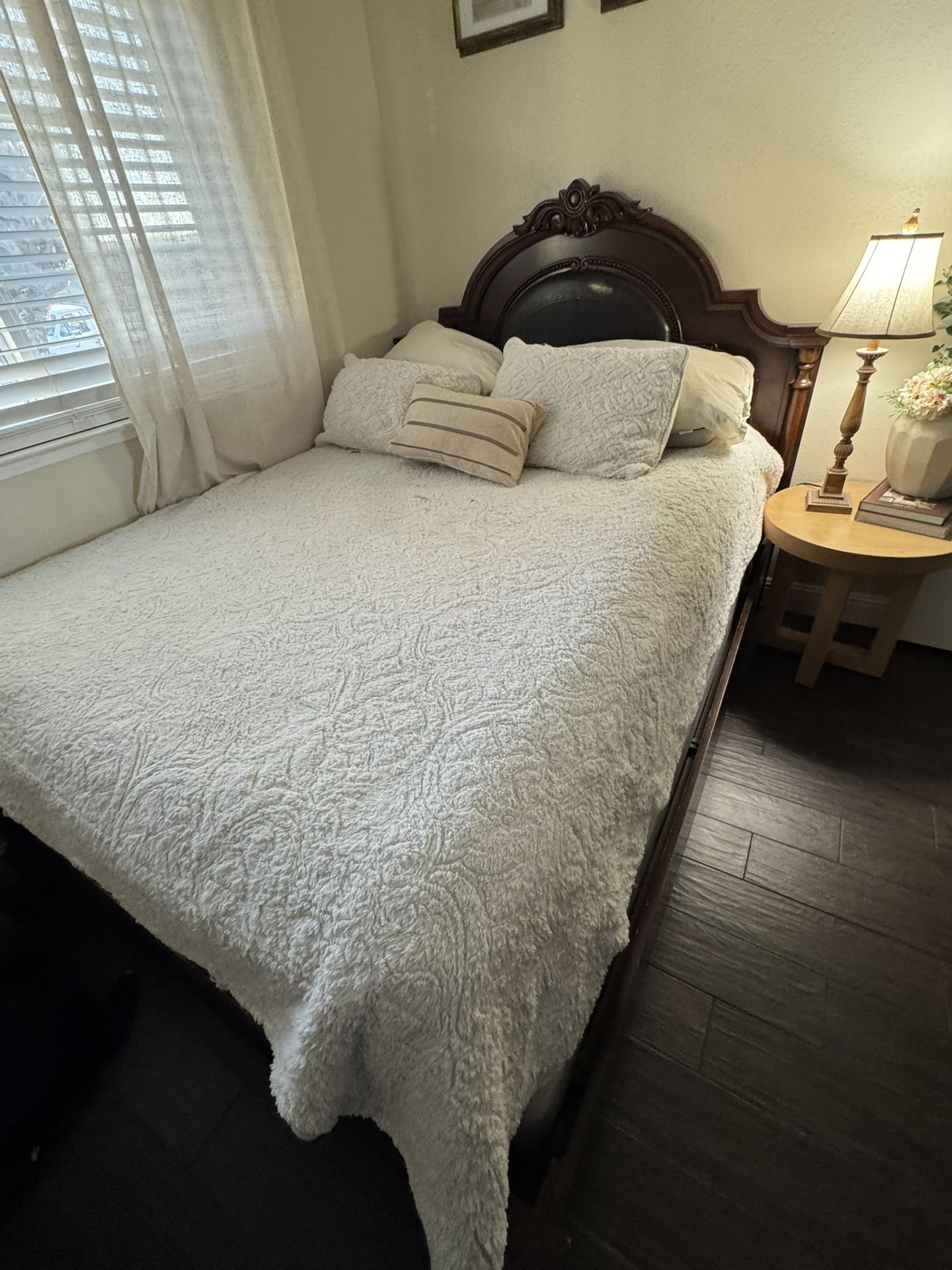 Queen Solid Wood Bed frame/ Mattress