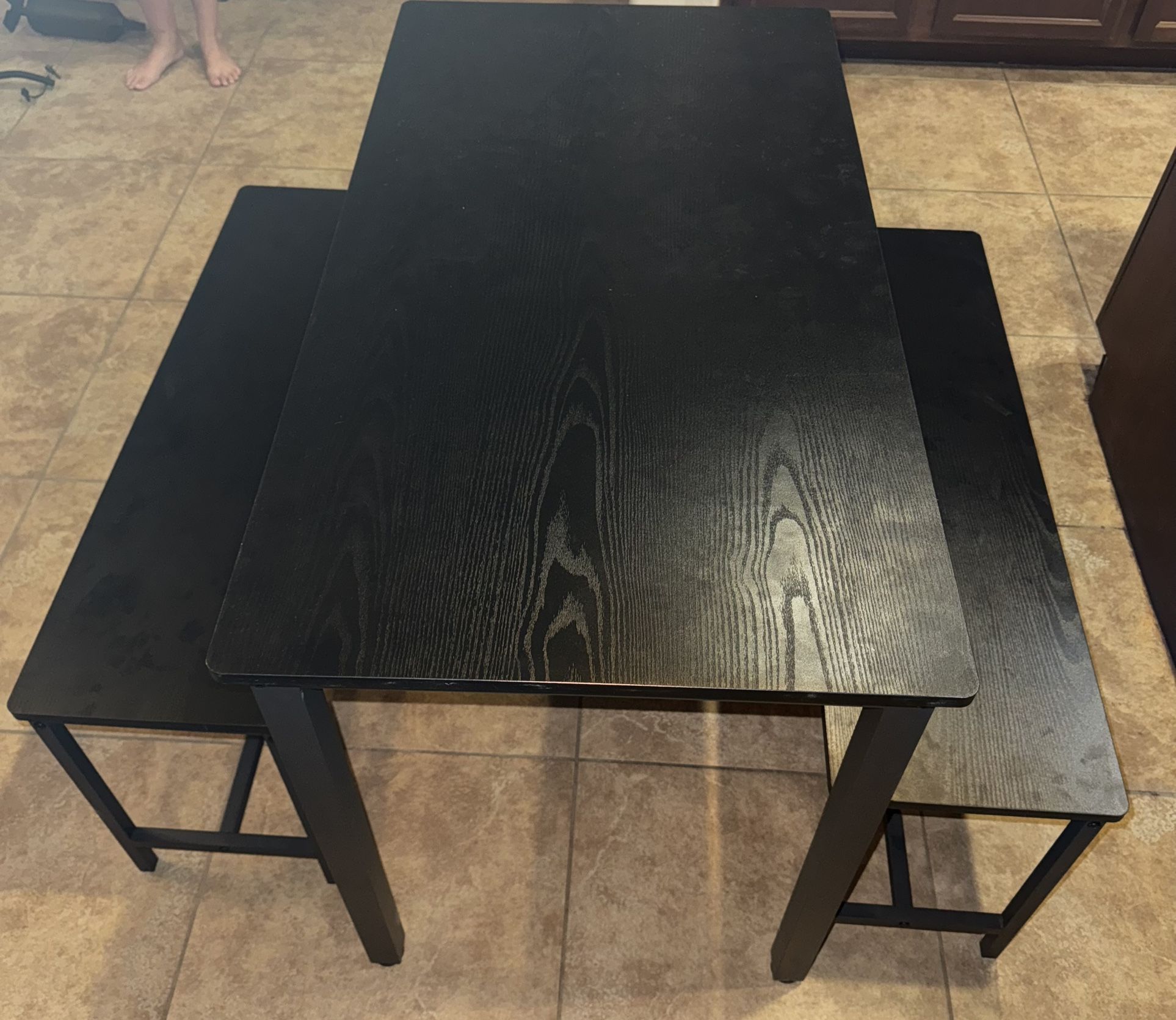 Small kids table