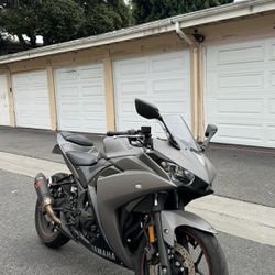 2016 Yamaha R3 With Low Miles $4800 Obo