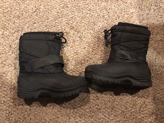 Little Boys snow boots size 11