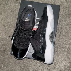 Black 11s Low 