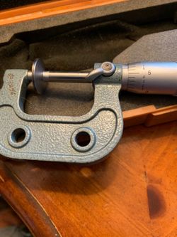 Mitutoyo Disc Micrometer Mechanical #3146 0-1 in 0.00100 in Resolution