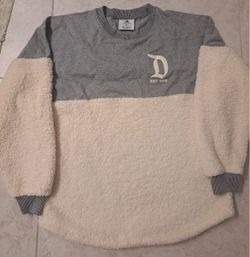 Exclusive Disneyland Resort Fluffy Sherpa Spirit Jersey Size S