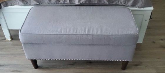 Two ottoman with storage