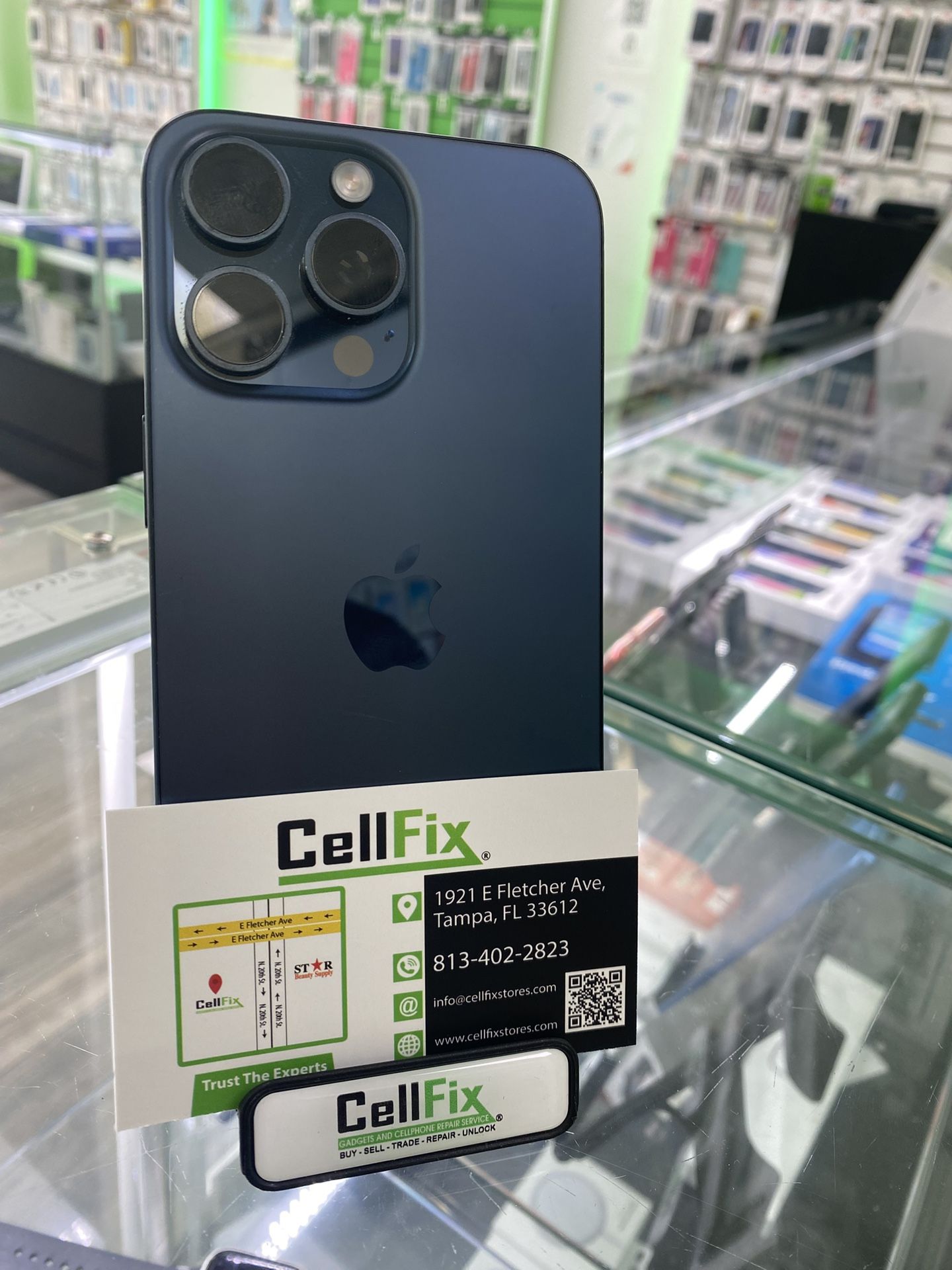 iPhone 15 Pro max Unlocked $50 DOWN 