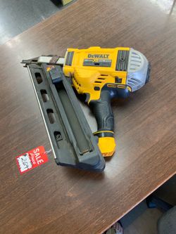 Dewalt framing nailer (tool only)