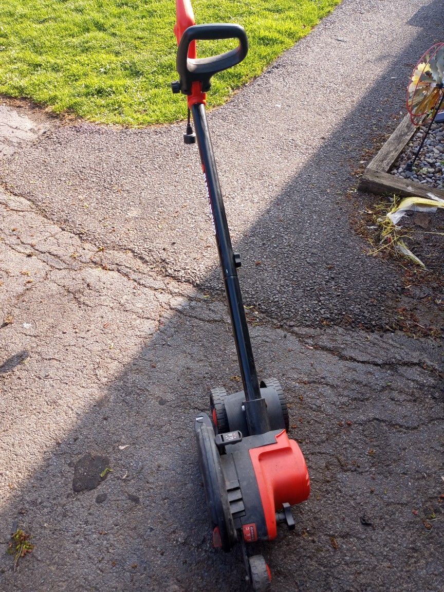BLACK AND DECKER EDGER, MURRAY LAWN MOWER. $50.00 FOR EACH