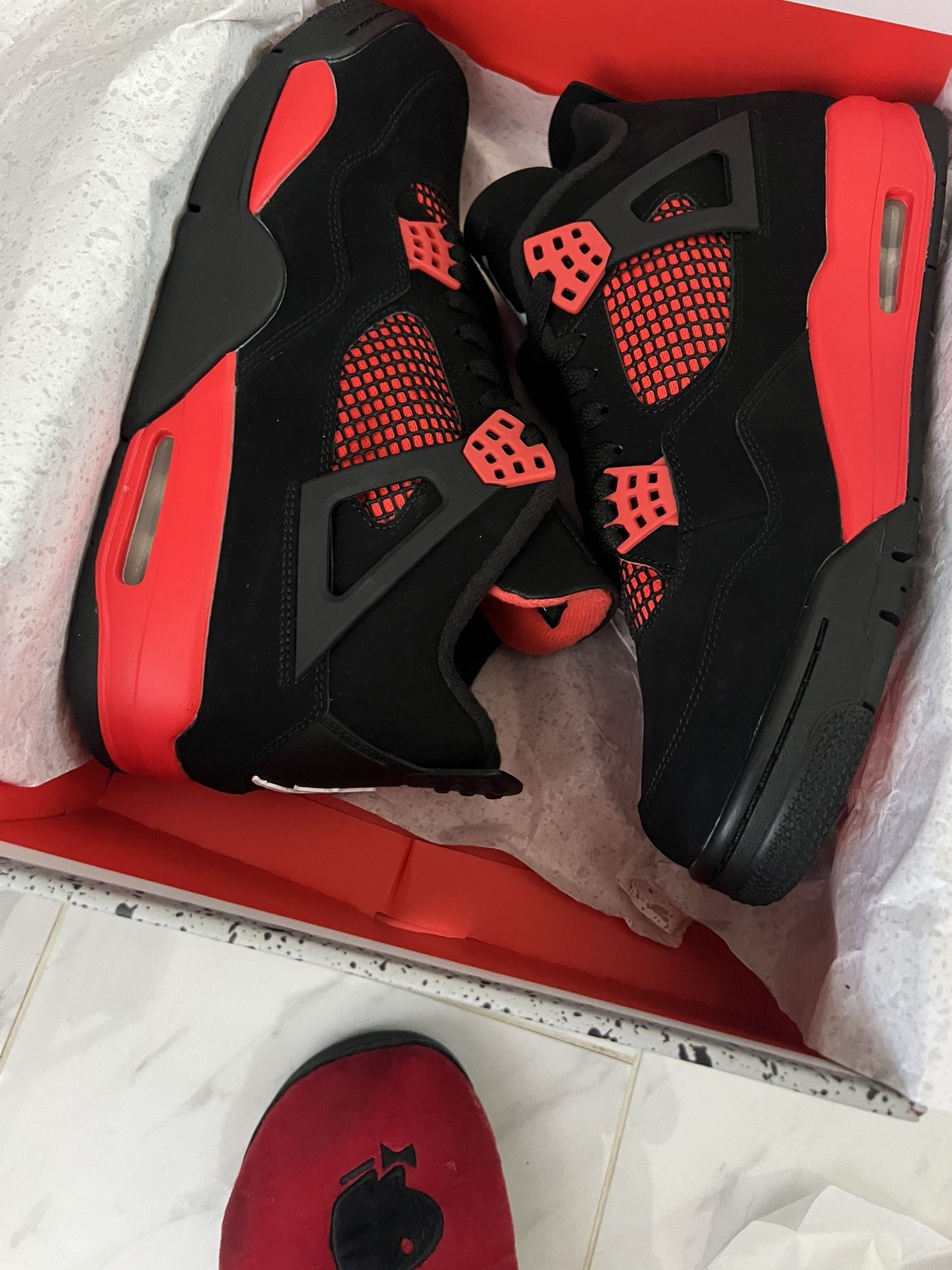 Jordan  4  Retro Red Thunder $380