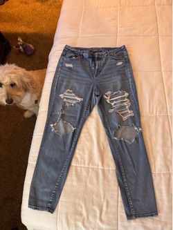 American Eagle women’s jeans