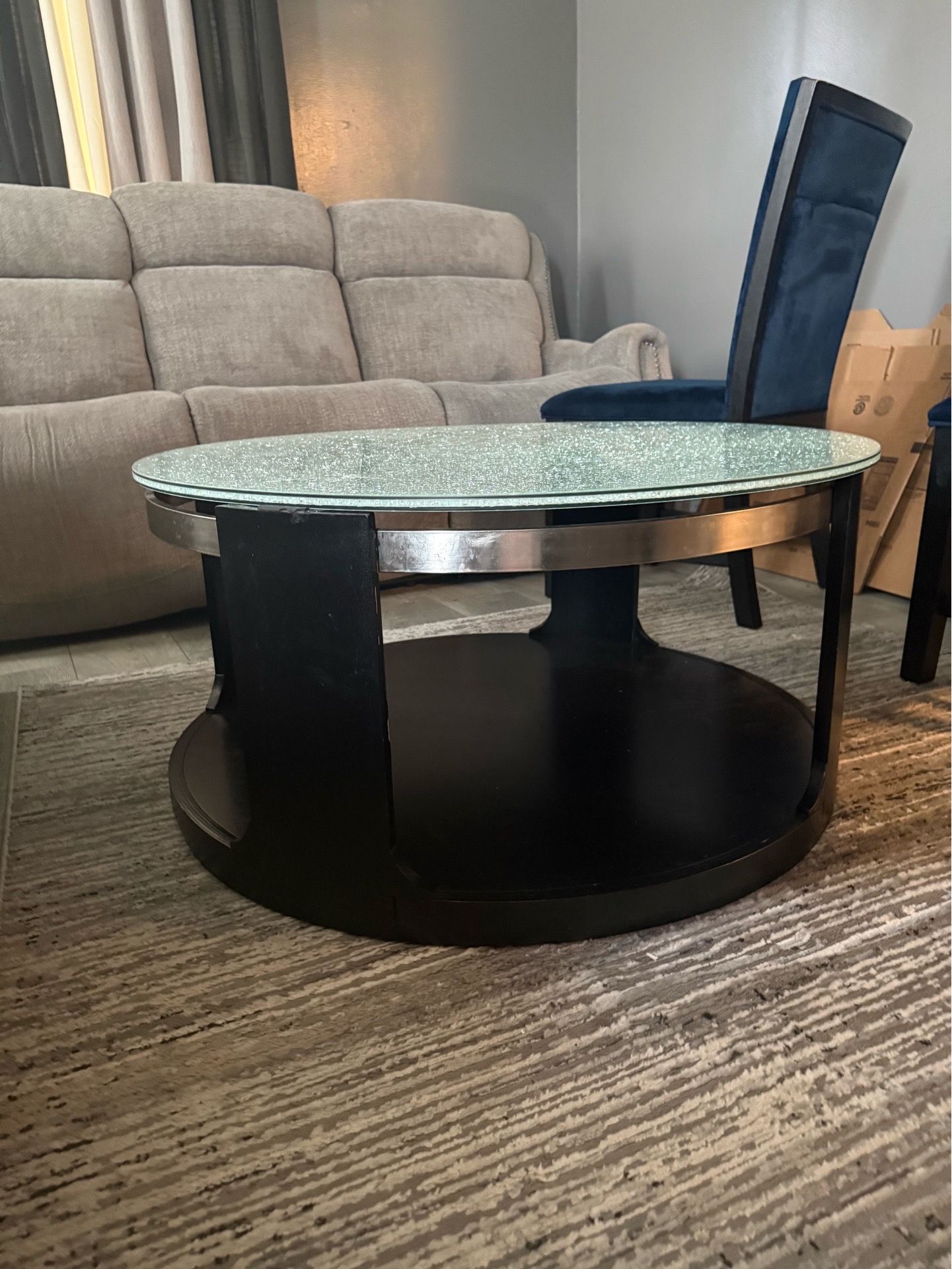 Cocktail table