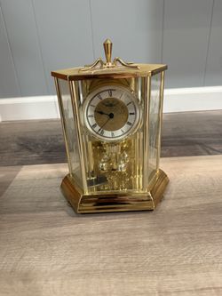 Howard Miller anniversary clock, "Geneva" model. Needs Work