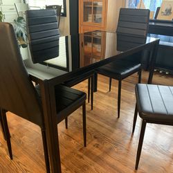 Small dining table Set