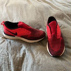 Running Shoes 