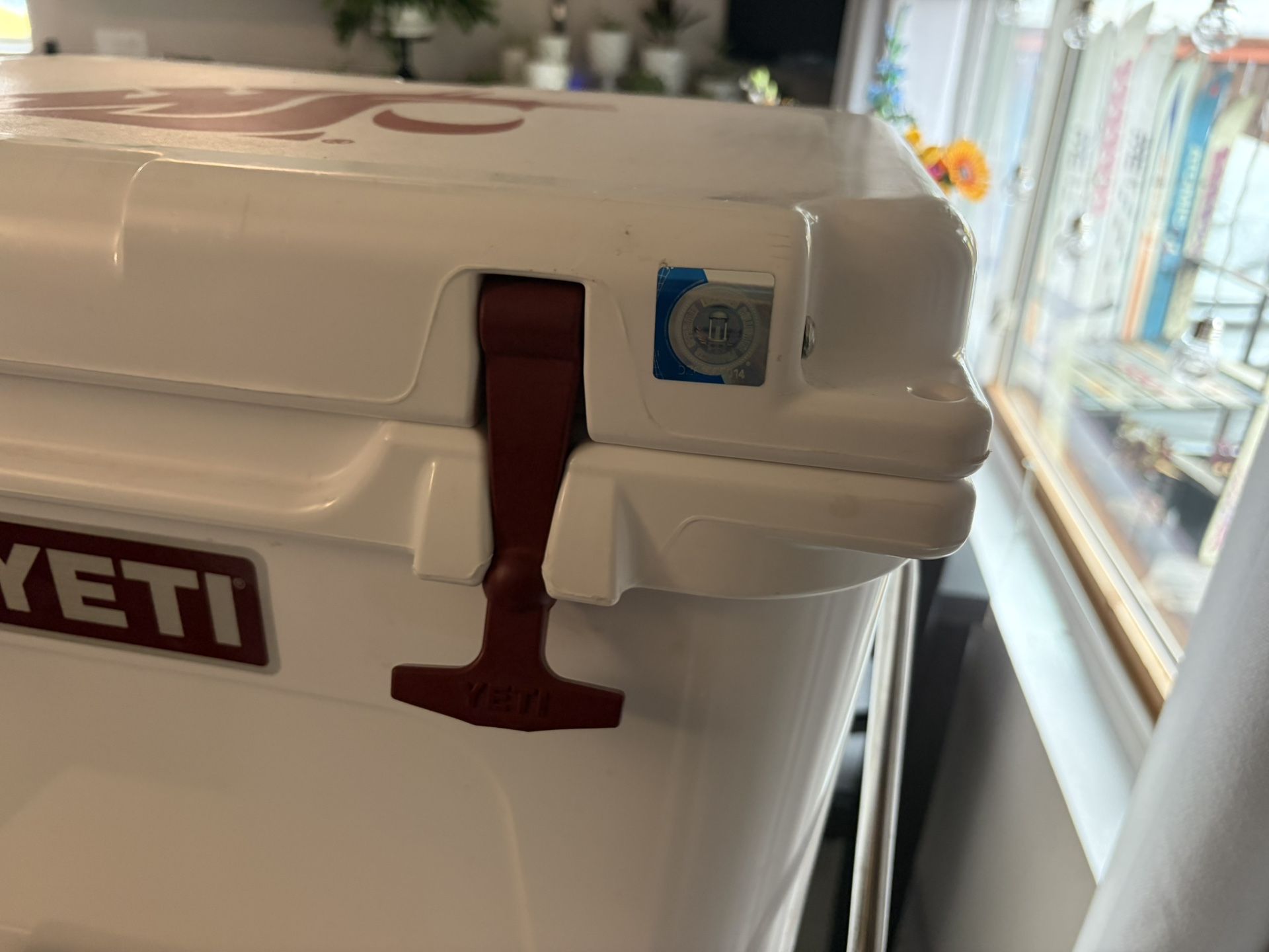 WSU Yeti Rhodie 20 Cooler