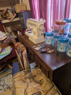 Singer sewing machine&table