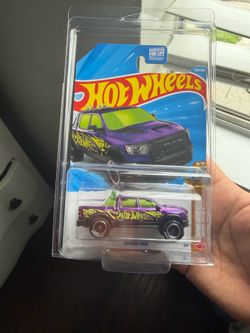Hotwheels 23 Ram 1500 Super Treasure Hunt