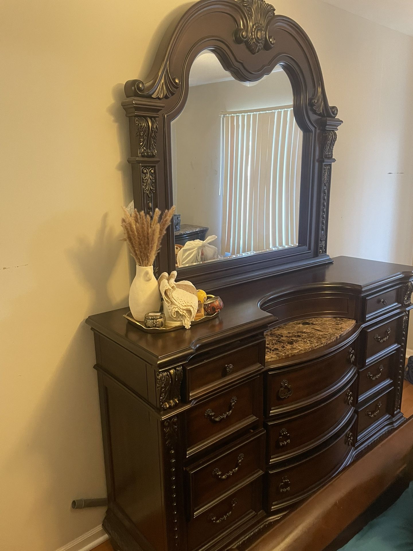 Bedroom Set, King Bed With Mattress, Dresser