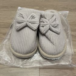 Slippers Size 8.5 - 9