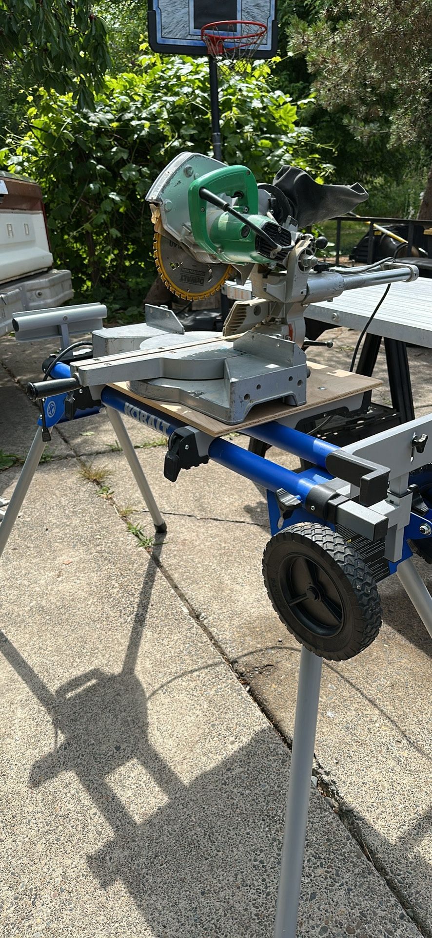 Hitachi C8FB2 8-1/2β Sliding Miter Saw + Kobalt Portable Stand - $200 OBO