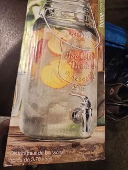 Essentials 1 Gallon Glass Beverage Dispenser