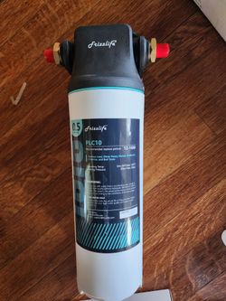 Direct connect under sink water filter system